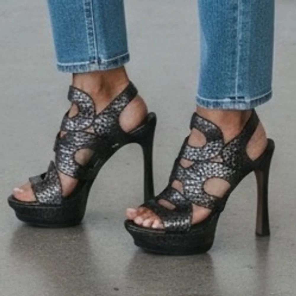 Max Womens Metallic Pewter Snakeskin Embossed Platform Cage Sandals Heels 8M